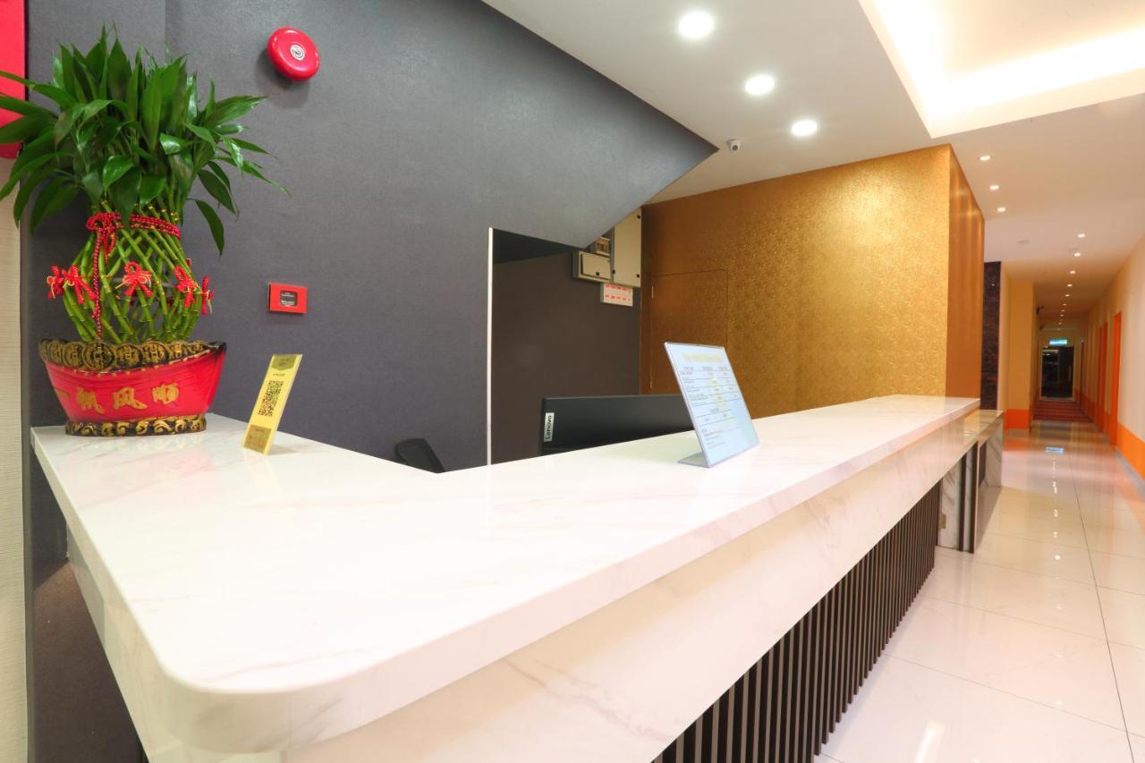 Capital O 9010 Yee Hotel Джохор Бахру Екстериор снимка